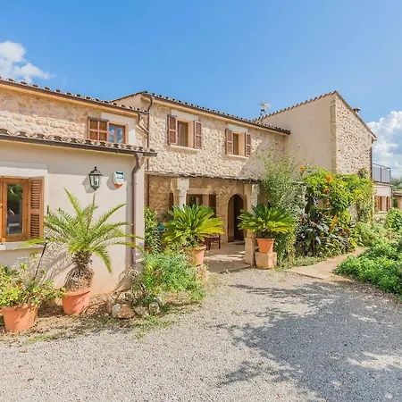 Antonia La Font Villa